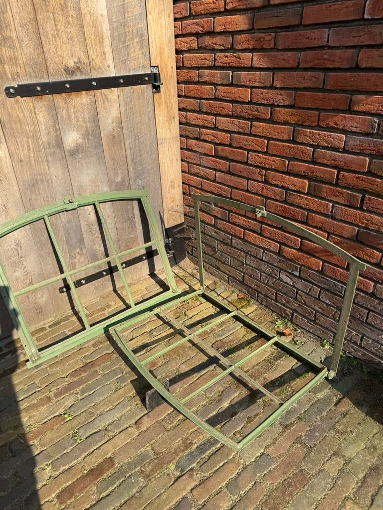 Gietijzeren stalraam per stuk € 50,00 (1koop 2 voor € 90,00), Tuin en Terras, Ophalen, Zo goed als nieuw, Metaal, Overige typen