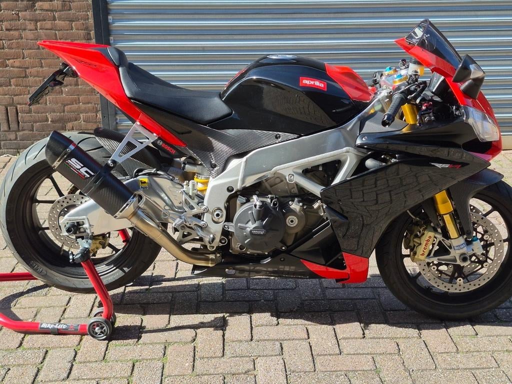 Aprilia RSV4 Factory, Motoren, Sportuitlaat, 4 cilinders, Motorrijbewijs A, Super Sport