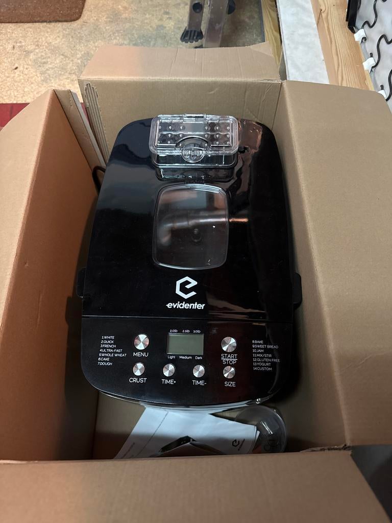 Zo goed als nieuwe Evidenter broodbakmachine, 800 tot 1200 gram deeg, Zo goed als nieuw, Kijkvenster, Ophalen