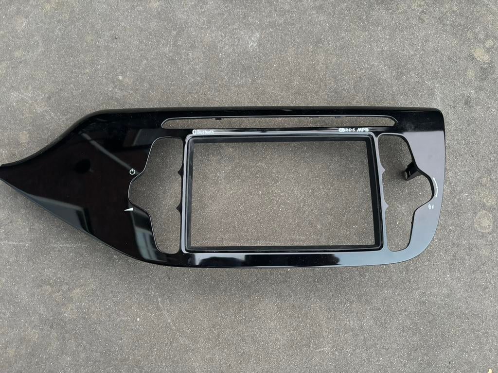 Afdekraam voor radio/nav kia, Ophalen of Verzenden, Zo goed als nieuw