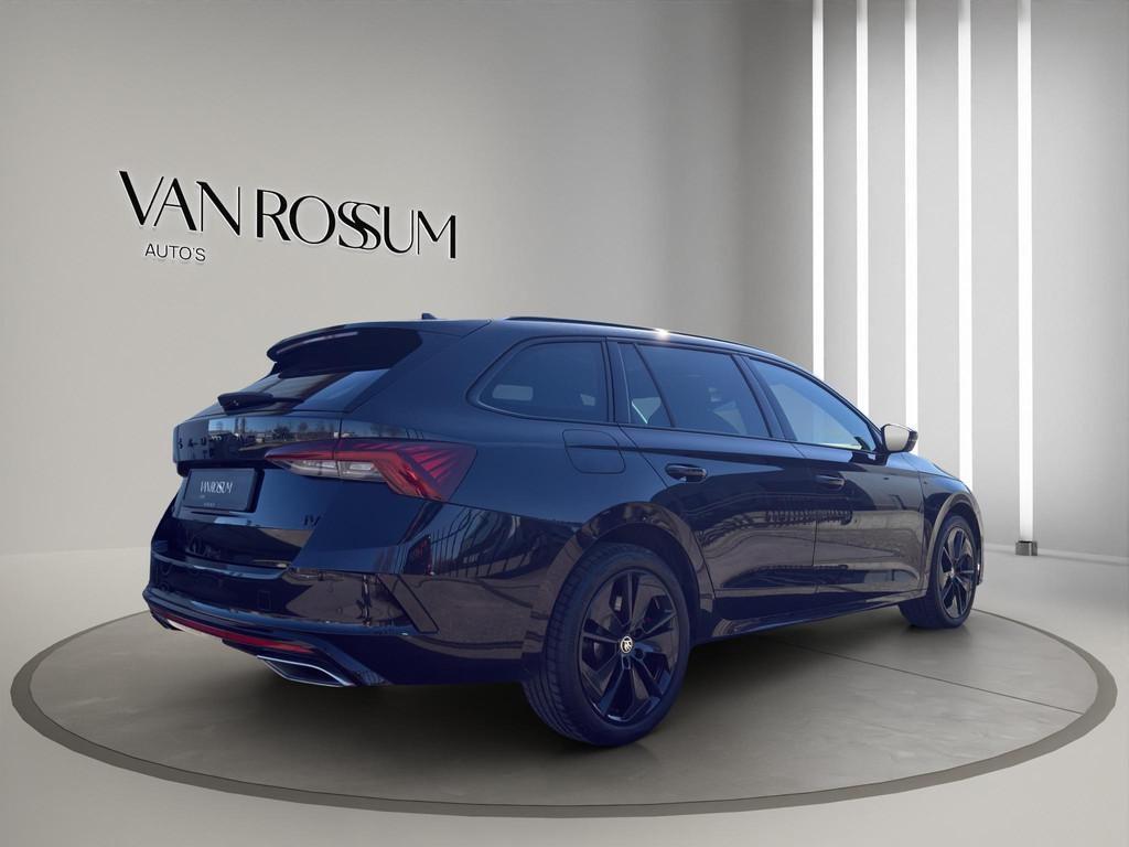 Skoda Octavia Combi 1.4 TSI RS iV PHEV Business | Pano | Hea, Stof, Gebruikt, 4 cilinders, Zwart