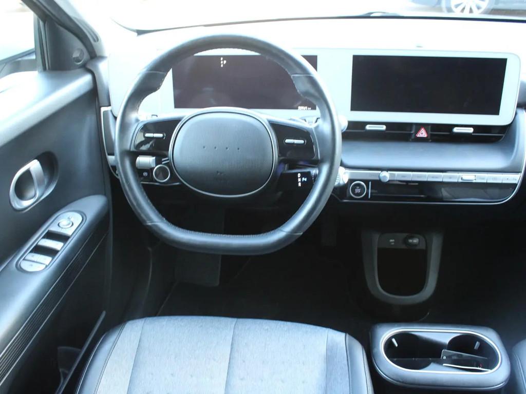 Hyundai IONIQ Connect 58 kWh € 23.900,00, Automaat, Adaptive Cruise Control, Achterwielaandrijving, Gebruikt