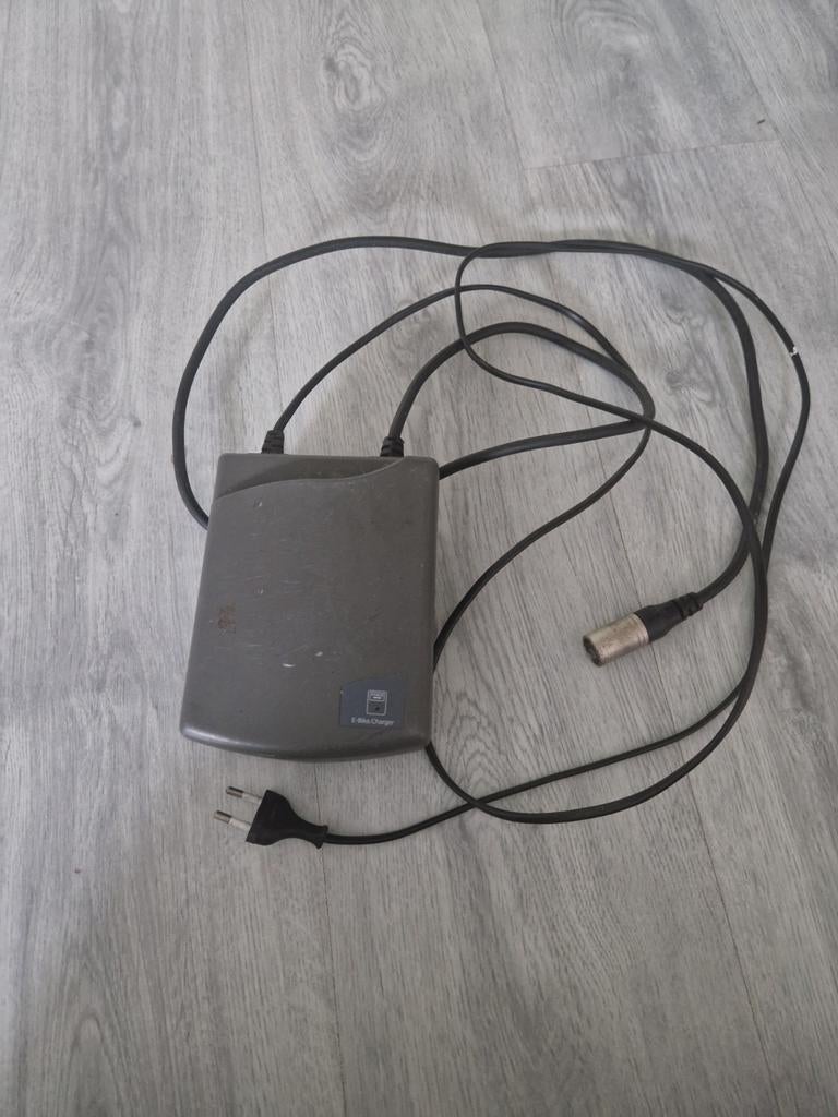 oplader sparta ion 3 pins, Fietsen en Brommers, Fietsaccessoires | Fietsaccu's, Ophalen of Verzenden, Gebruikt