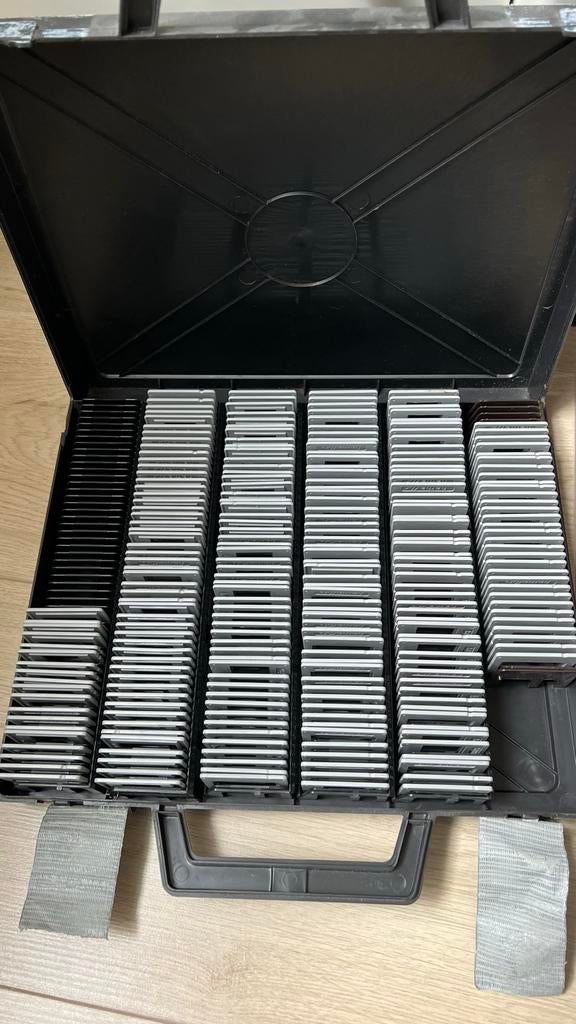 Hama  diaraampjes in koffer, Ophalen of Verzenden, Gebruikt