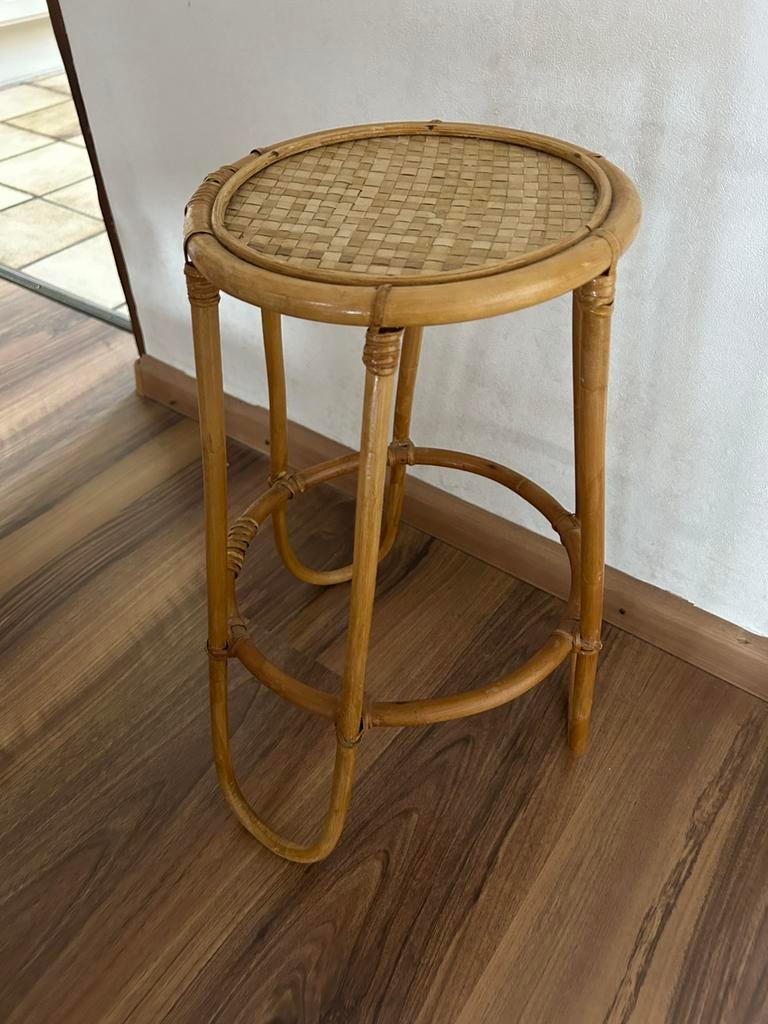Rotan krukje / bloemen krukje / tafeltje, Ophalen, Zo goed als nieuw, Hout