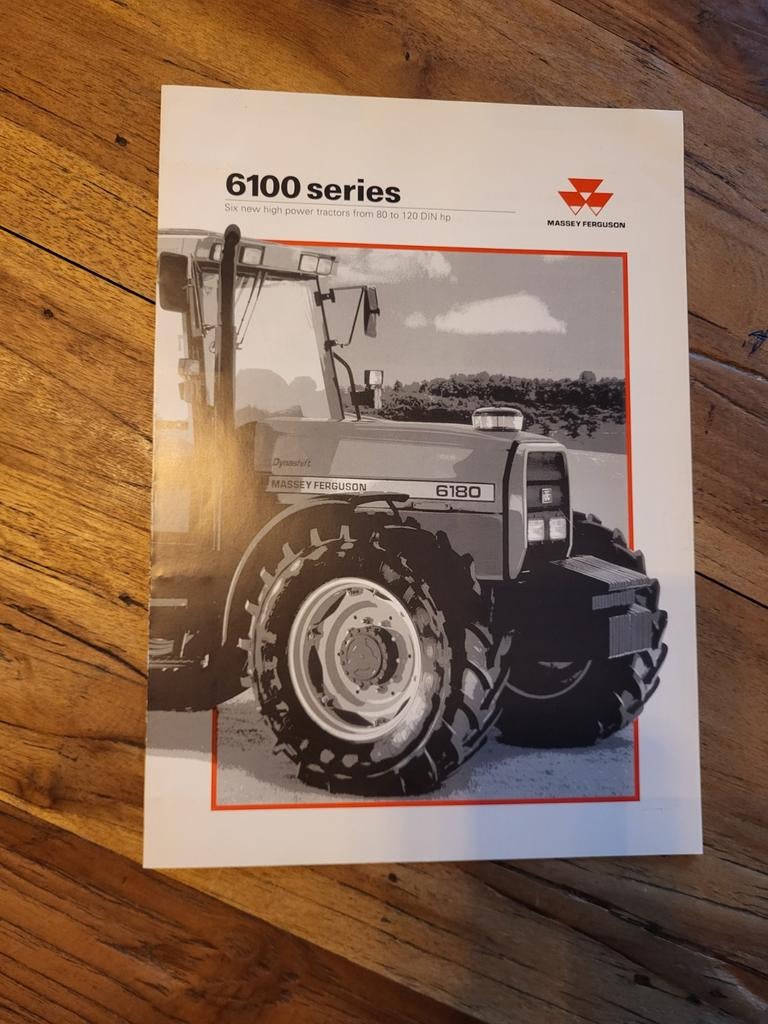 tractor folder Massey Ferguson 6100 series, Boeken, Ophalen of Verzenden, Zo goed als nieuw