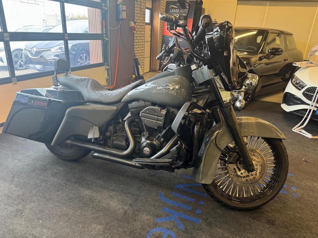 Harley Davidson Tour 88 FLHTCUI Electra Glide Ultra Classic - foto 2