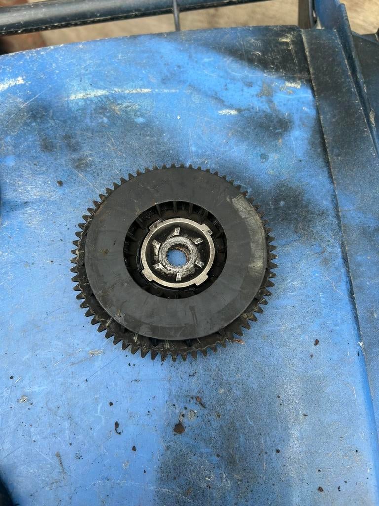 Starterkrans piaggio, Fietsen en Brommers, Brommeronderdelen | Scooters, Zo goed als nieuw, Piaggio, Overige typen, Ophalen of Verzenden