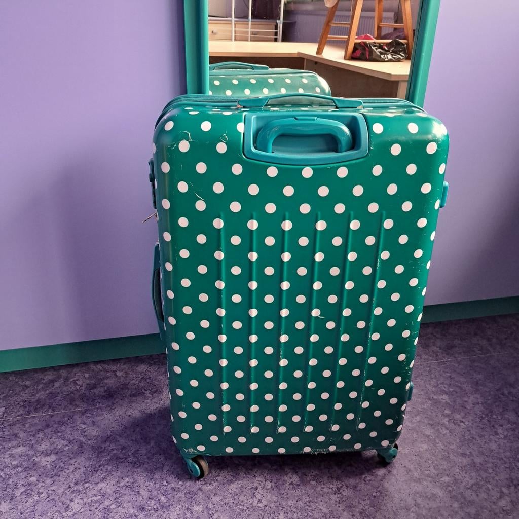 Grote harde koffer, merk Karry 90 L, groen met witte stippen, Gebruikt, Hard kunststof, 70 cm of meer, Wieltjes