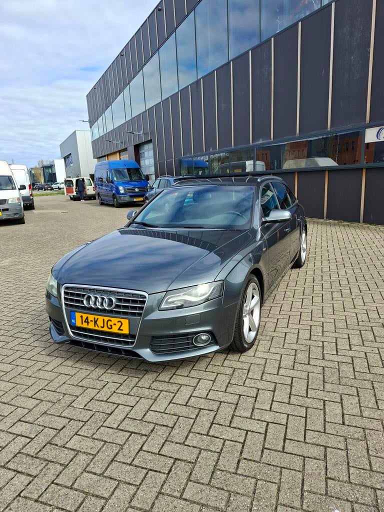 Audi A4 1.8 Tfsi 88KW Avant 2010 Grijs Nieuwe Motor, Voorwielaandrijving, Euro 5, Zwart, 4 cilinders