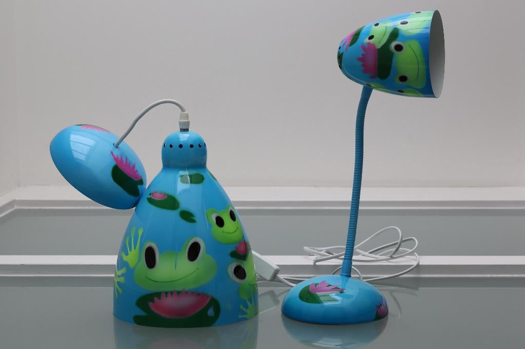 Pylones hanglamp en bureaulamp kikkers, Ophalen of Verzenden, Vrolijk, kinderkamer, Zo goed als nieuw, Minder dan 50 cm