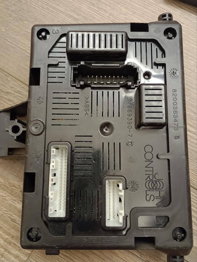 Ecu Renault Clio 2009, Auto-onderdelen, Ophalen of Verzenden, Renault