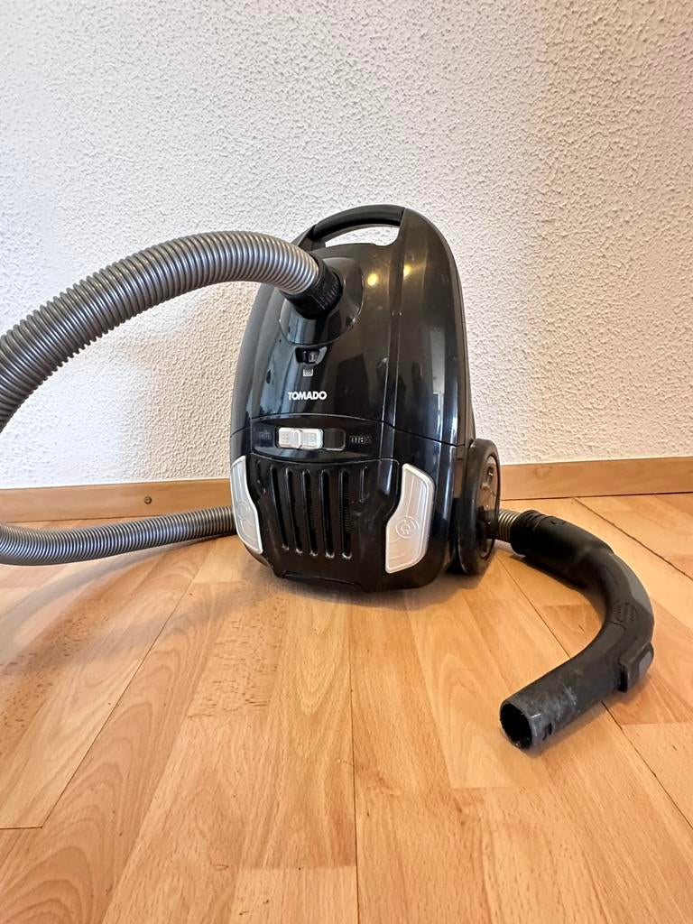 Stofzuiger Tomado slede type nog netjes, Stofzak, Gebruikt, Overige typen, Ophalen of Verzenden