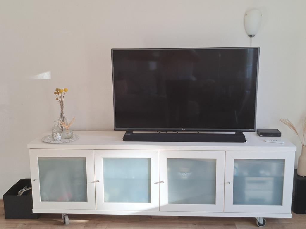 Ikea dressoir op wieltjes, Ophalen