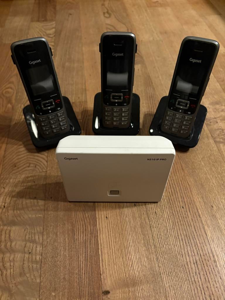 Gigaset Pro set: 3 Handsets, N510 Basisstation, Nieuwe Accu', Ophalen of Verzenden, Zo goed als nieuw, 3 handsets