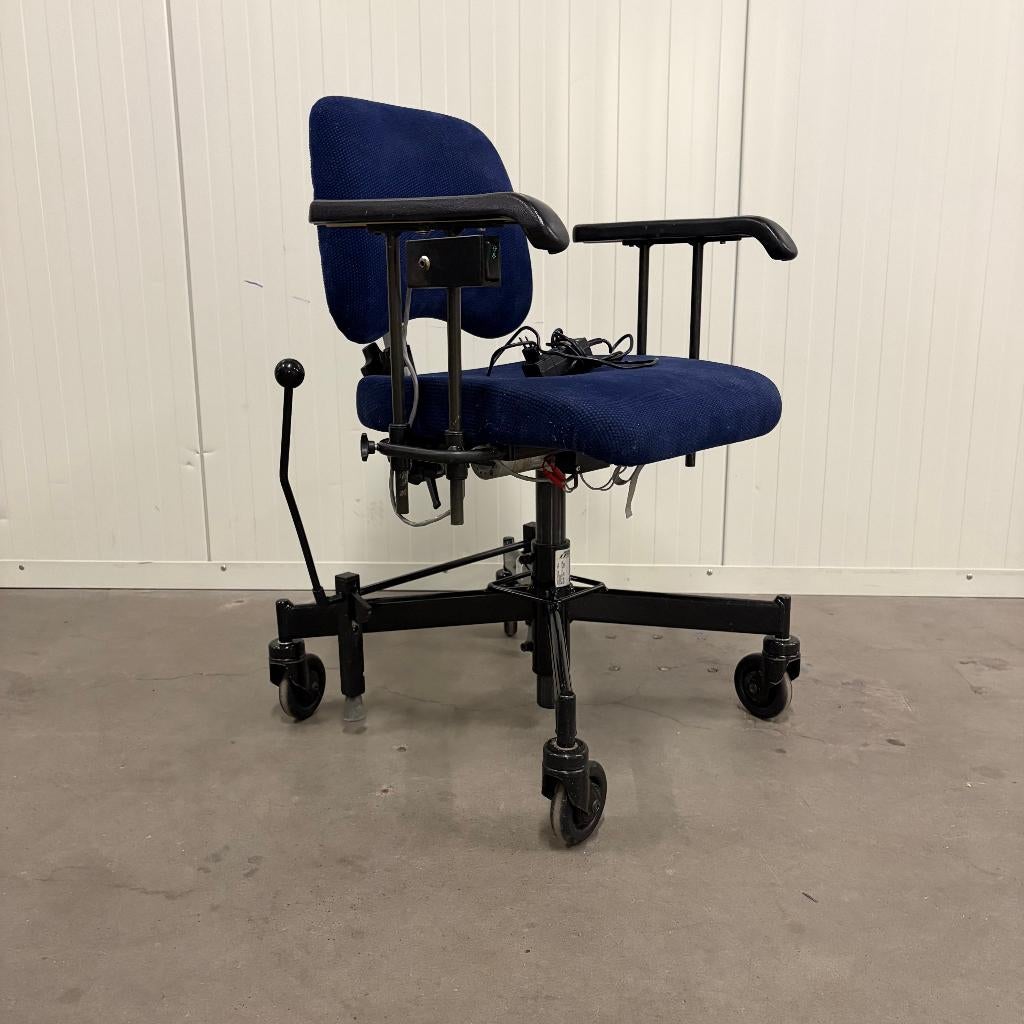 Elektrische trippelstoel hoog laag | Mercado Medic, Ophalen of Verzenden, Gebruikt