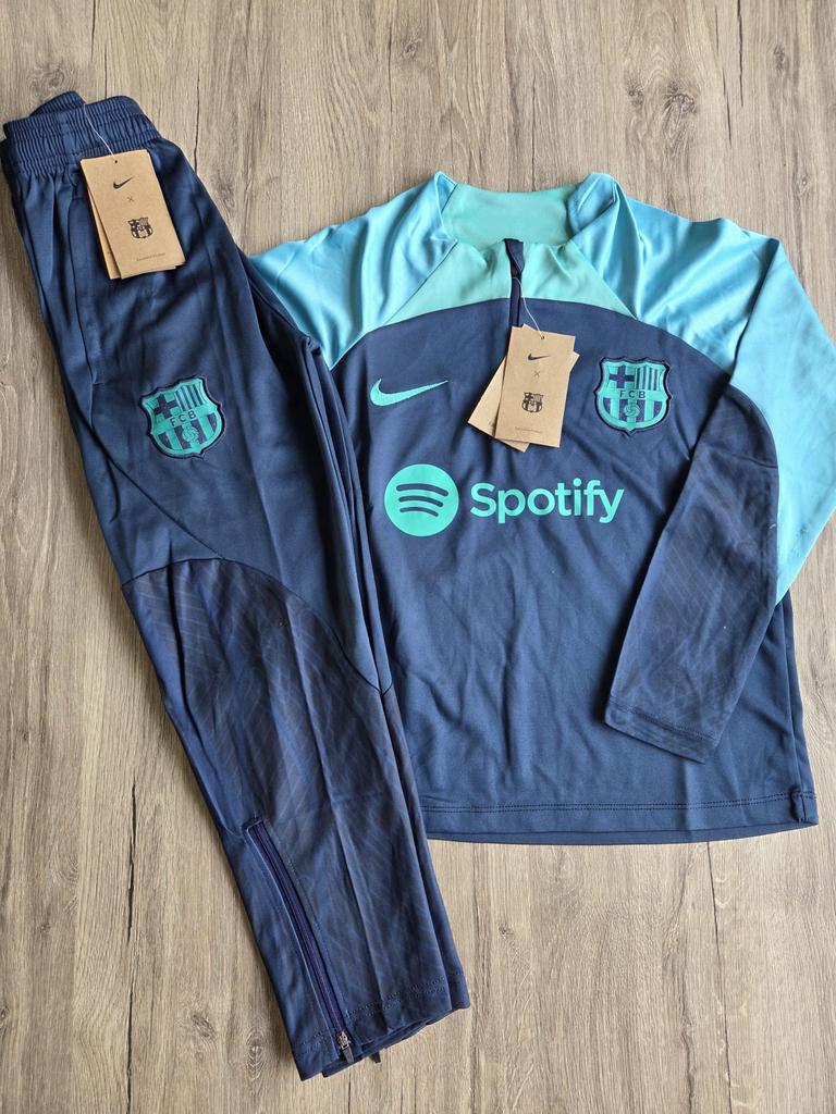 Barcelona traningspak maat 140-146, Blauw, Nieuw, Overige maten, Ophalen of Verzenden