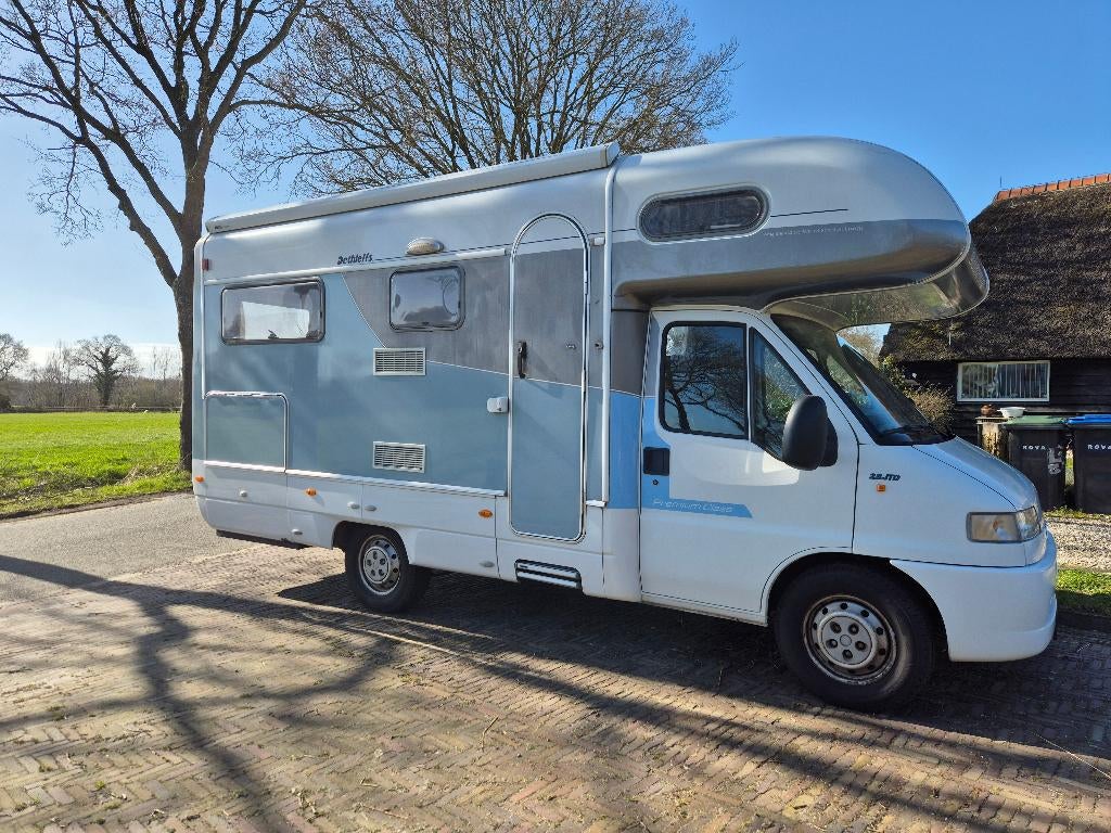 Camper: Dethleffs Globetrotter, Fiat ducato, Koelkast, Alkoof, Ringverwarming, Particulier