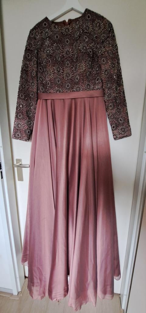 Mooie Galajurk/ Baljurk lang met soepel vallende rok, Kleding | Dames, Gelegenheidskleding, Ophalen of Verzenden, Gedragen, Maat 38/40 (M)