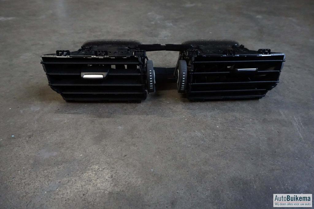 Origineel Bmw X1 F48 ventilatie rooster, Auto-onderdelen, Dashboard en Schakelaars, BMW, Nieuw, Ophalen of Verzenden