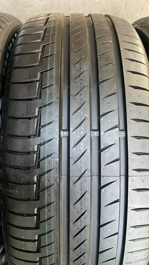 4 Stuks Continental 235 50 19 Zomerbanden Inclusief Montage, 19 inch, Ophalen of Verzenden, 235 mm, Band(en)