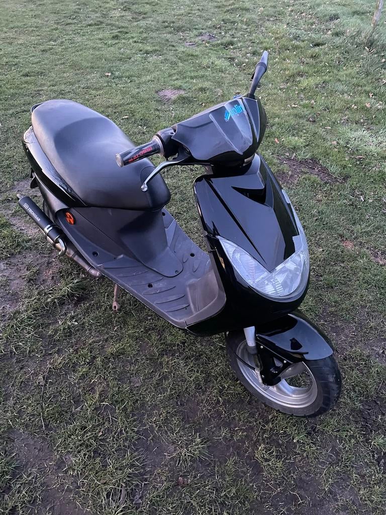 Peugeot Vivacity Scooter - Zwart, Goede Staat, Gebruikt, Maximaal 45 km/u, Ophalen of Verzenden, Benzine
