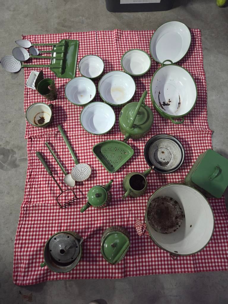 Grote partij groen emaille keukengerei, Ophalen of Verzenden