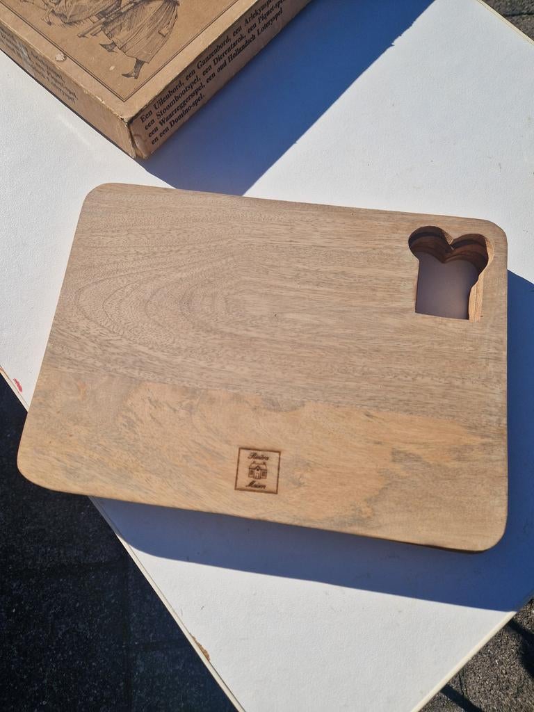 Houten snijplank met brooduitsparing riviera maison  4 stuks, Huis en Inrichting, Ophalen of Verzenden