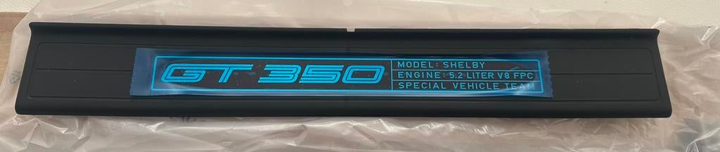 GT350 instaplijsten, Ophalen, Bumper