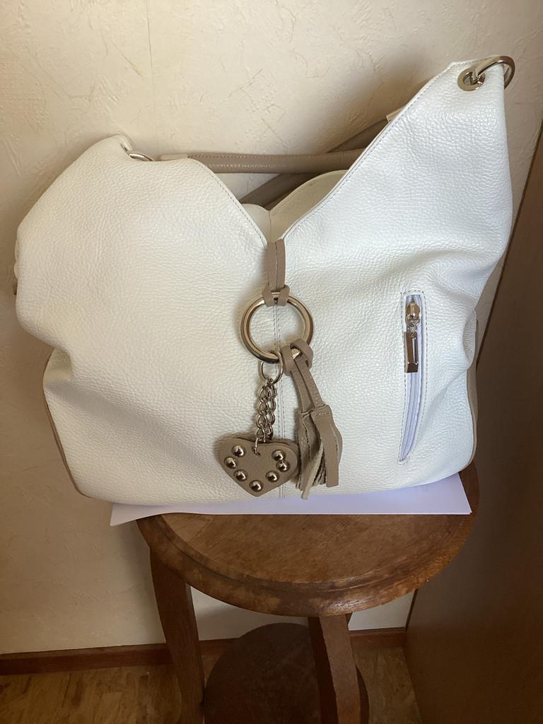 Leren tas met gehamerd leer en beige accenten, Ophalen of Verzenden, Zo goed als nieuw, Beige