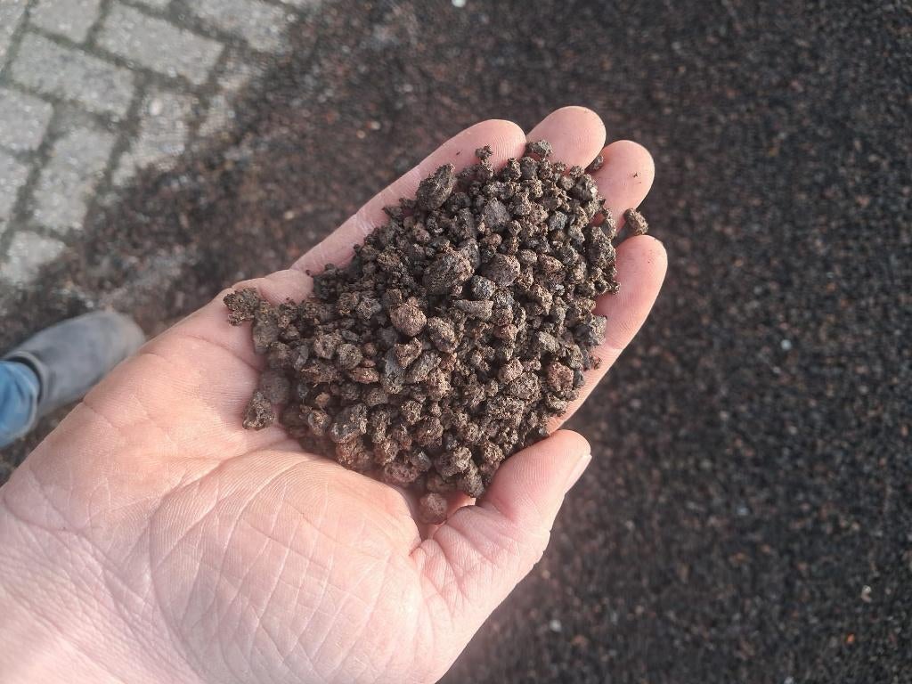 Lava stenen / lava split 8-16 mm – 250m³ beschikbaar, Tuin en Terras, Gebruikt, Bruin, Ophalen of Verzenden, Split