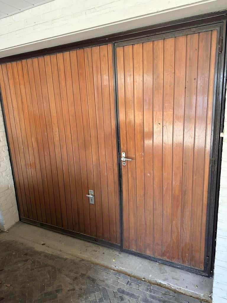 Elektrische garage poort met loopdeur, Ophalen, Gebruikt, Garagedeur, Hout
