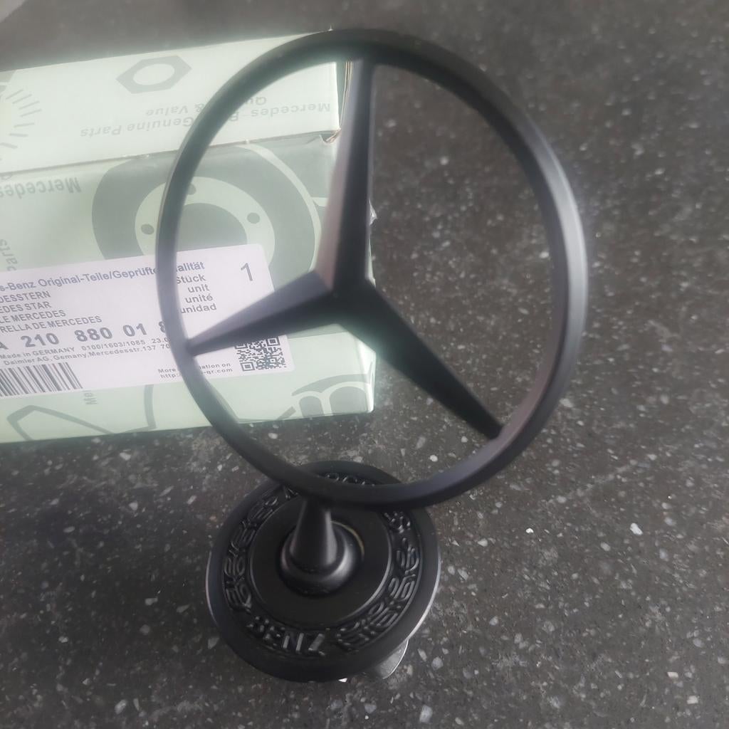 Zwarte mercedes ster  rariteit., Auto-onderdelen, Voor, Mercedes-Benz, Nieuw, Ophalen of Verzenden