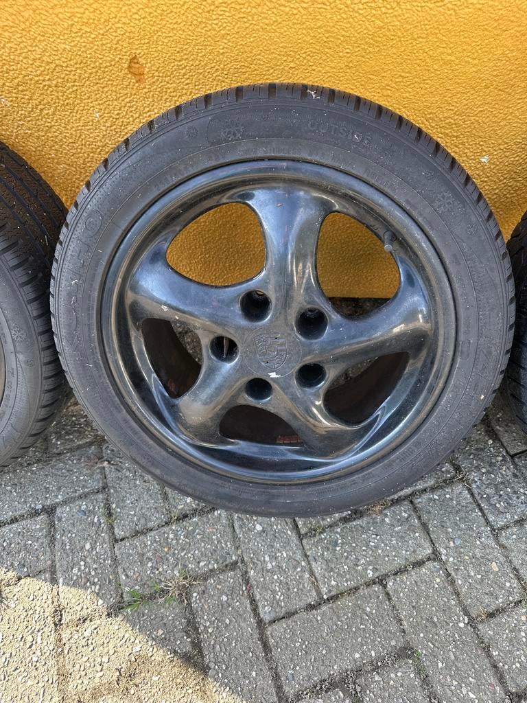 Porsche Velgen 17 inch met Zomerbanden, Auto-onderdelen, Banden en Velgen, Ophalen, Gebruikt, 255 mm, Velg(en)