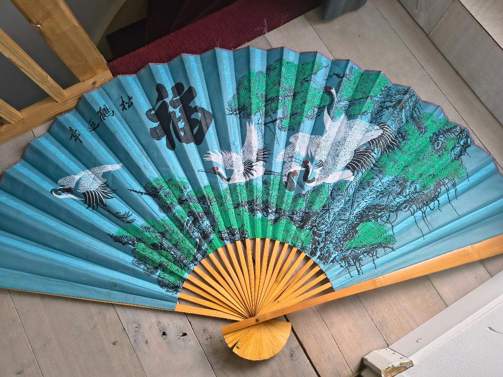 Antieke grote Japanse waaier voor aan muur, Ophalen, Zo goed als nieuw