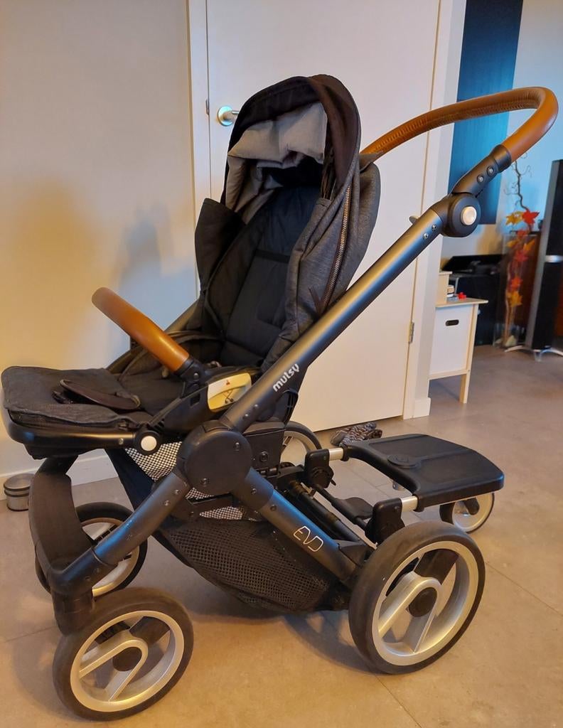 Mutsy Evo industrial denim incl alle toebehoren, Kinderen en Baby's, Kinderwagens en Combinaties, Zo goed als nieuw, Combiwagen