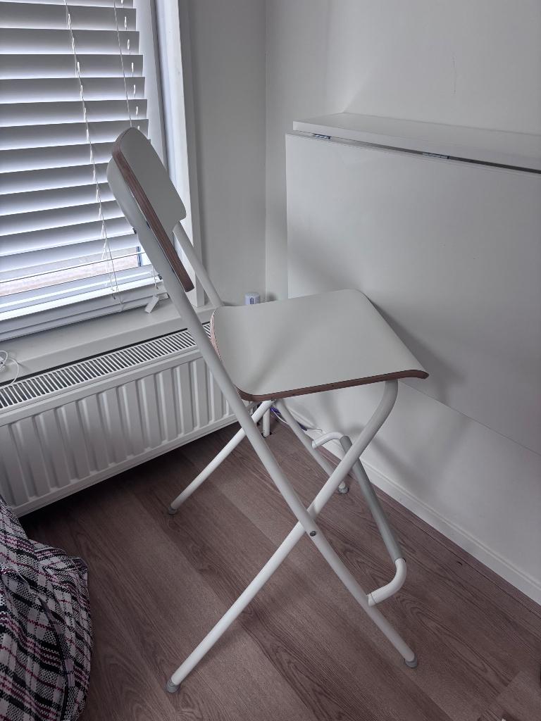 Klaptafel wandmontage (bureau) met kruk, Ophalen, Zo goed als nieuw