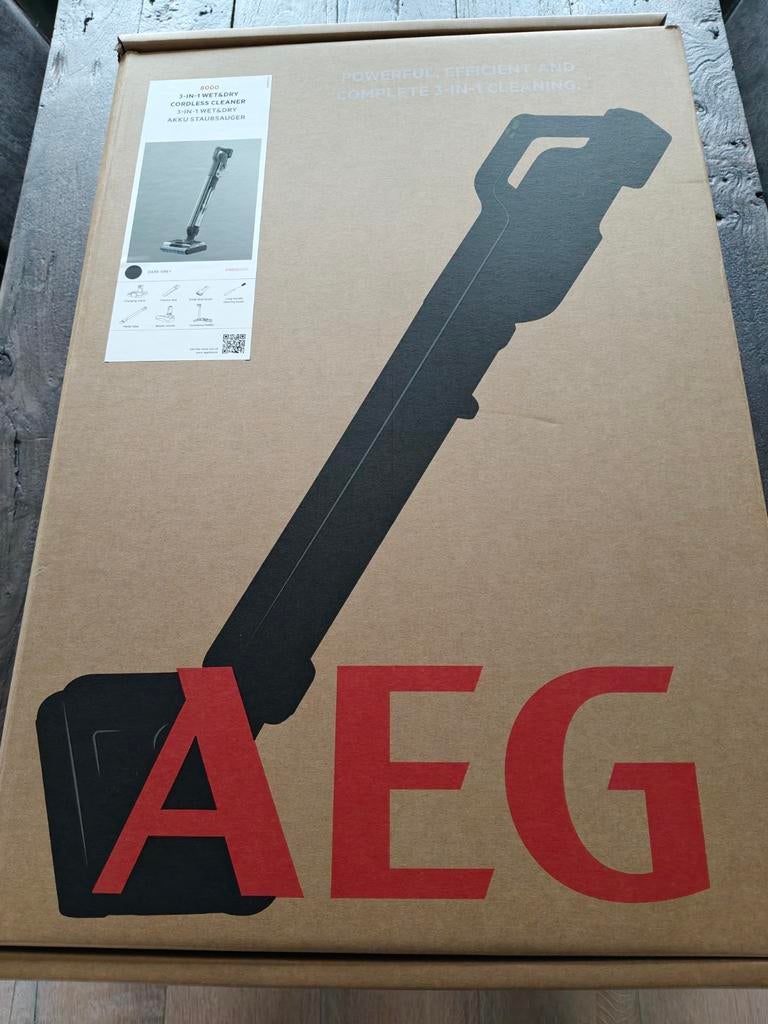 AEG8000 3-in-1 Wet & Dry Stofzuiger nieuw in doos., Witgoed en Apparatuur, Stofzuigers, Ophalen, Stofzuiger, Nieuw, Minder dan 1200 watt