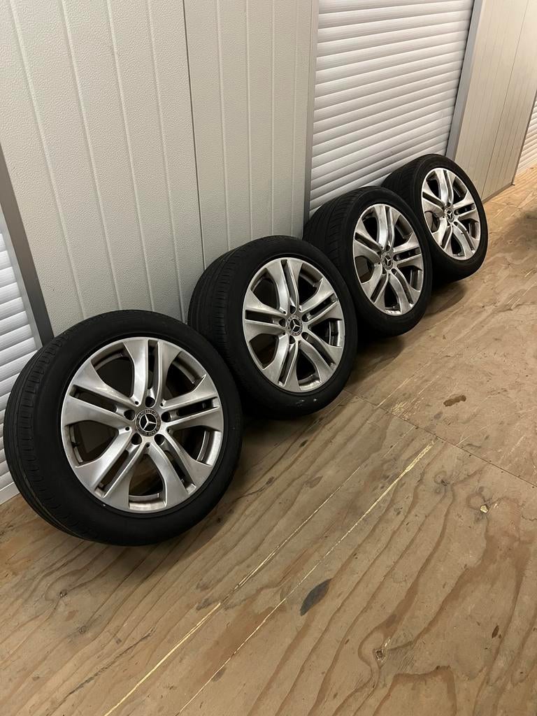 Mercedes Velgen met Banden 245/45R17, Auto-onderdelen, Banden en Velgen, Banden en Velgen, 17 inch, Ophalen of Verzenden, Personenwagen