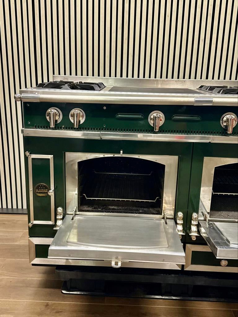 Luxe Fornuis La Cornue Chateau Groen 5 pits + Grill 150 cm, 60 cm of meer, Fornello Esperta, Grill, Ophalen of Verzenden