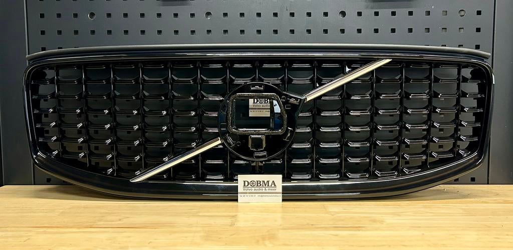 Nieuw! Originele Volvo XC60 R-Design grille 21-heden, Voor, Nieuw, Ophalen of Verzenden, Volvo
