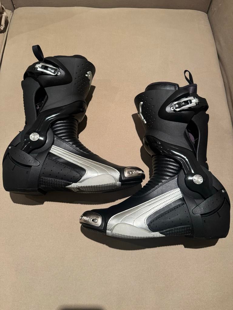 Puma 1000 Motorlaarzen maat 42 Nieuw & Ongedragen, Dames, Overige typen, Nieuw zonder kaartje, L