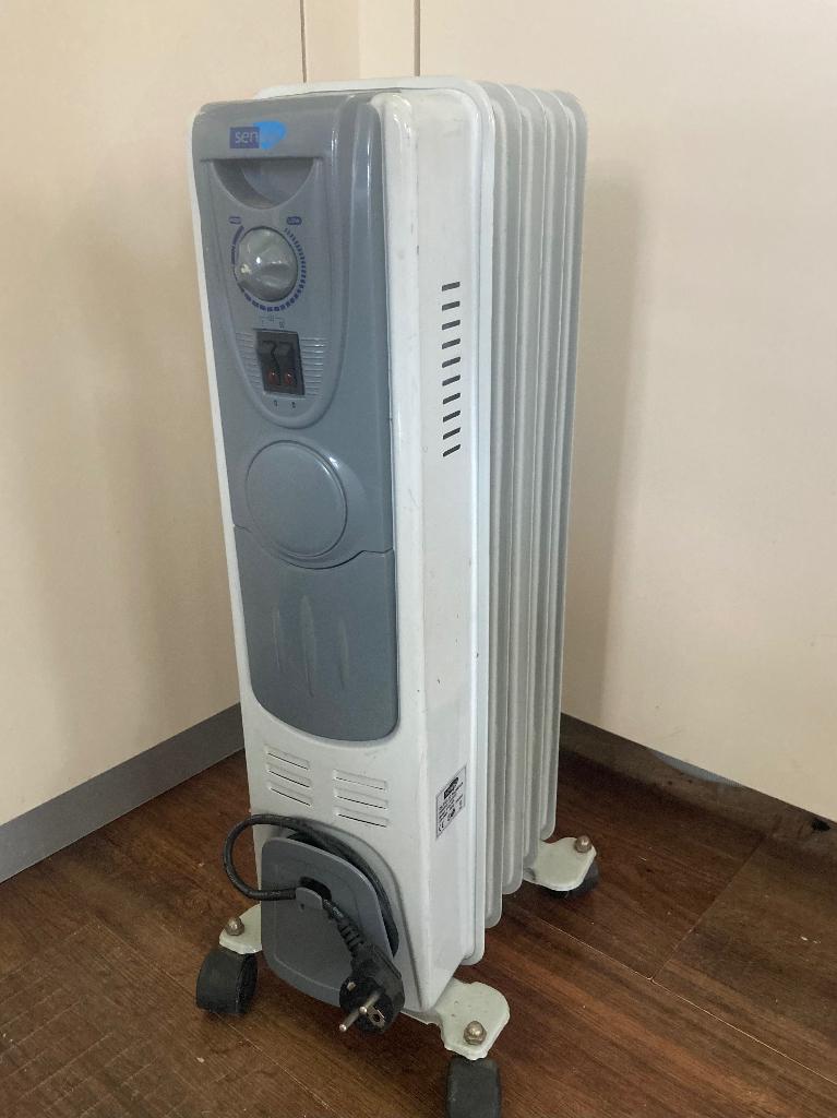 Sencys Olieradiator, 1000 watt, Werkt perfect….., Ophalen, Oliekachel, Elektrisch, Zo goed als nieuw