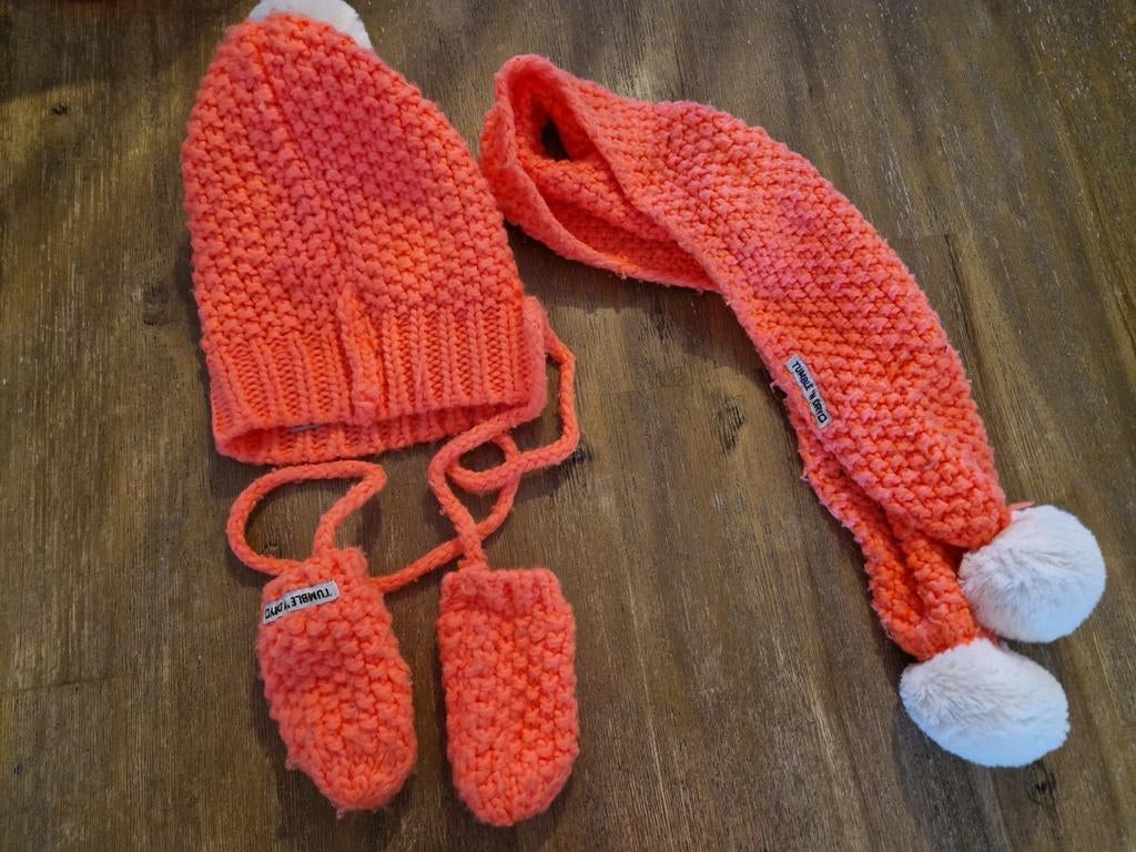 Tumble en dry handschoenen muts sjaal, Ophalen, Zo goed als nieuw, Jongetje of Meisje, Muts