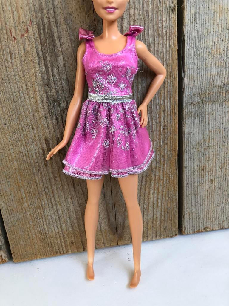 Paars zilver glitterjurk voor Barbie pop, Ophalen of Verzenden, Zo goed als nieuw, Barbie
