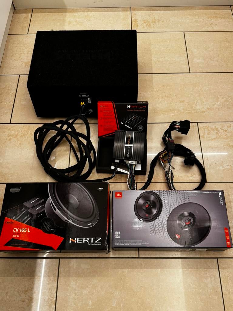 Auto speaker set met DSP, Ophalen, Zo goed als nieuw