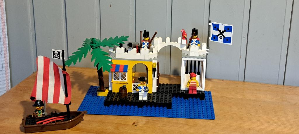 Lego Piraten 6267, Lagoon Lock-up, Kinderen en Baby's, Speelgoed | Duplo en Lego, Ophalen of Verzenden, Gebruikt