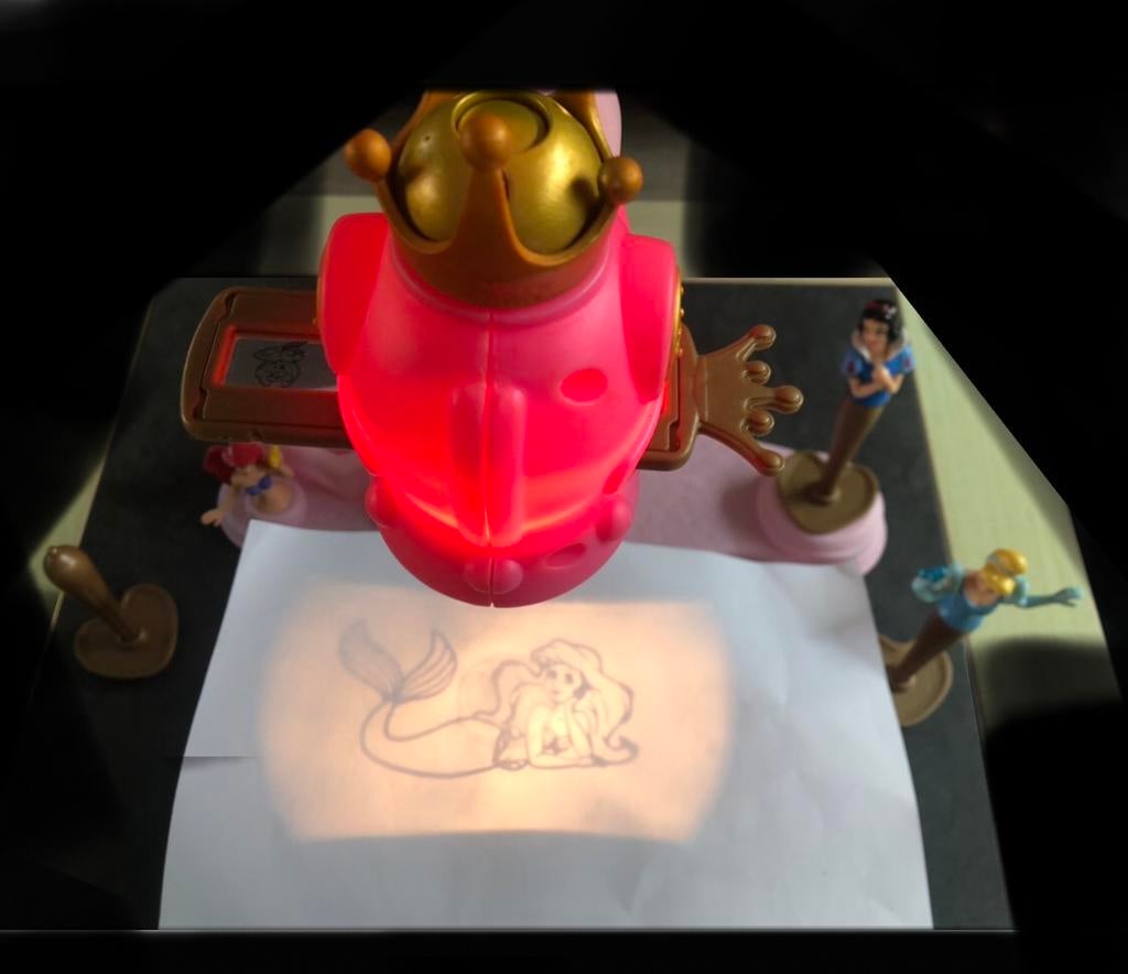 Disney princess projector incl.papieren/schaar enz excl.batt, Ophalen, Gebruikt