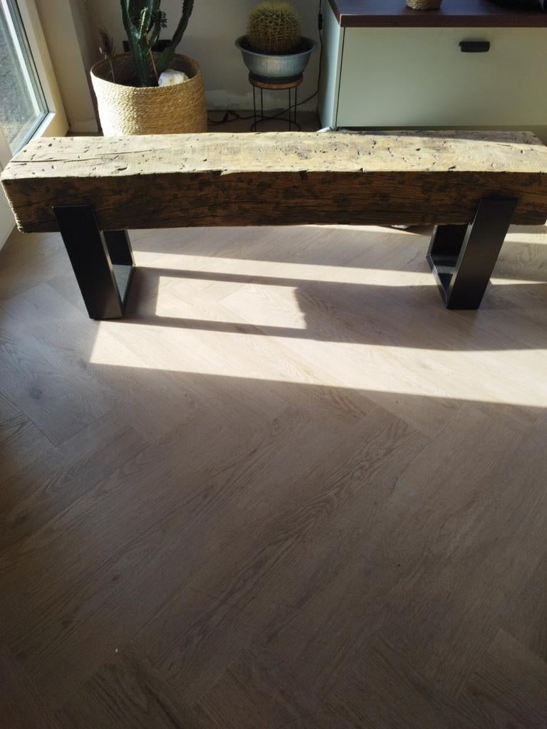 Stoer TV meubel van spoorbiels, Ophalen