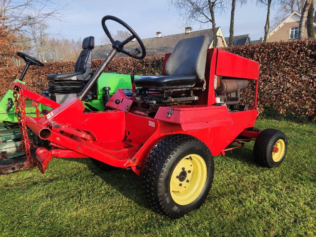 2 TORO zitmaaiers (type 322D en 223D, Mitsubishi diesel), Ophalen, Toro, Gebruikt, Elektrische starter